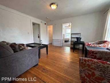 Main picture of 101 Penny Ln