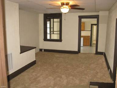 Main picture of 164 S Main St