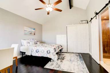 Main picture of 47 Pegasus Ave