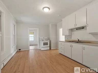 Main picture of 125 Cross St