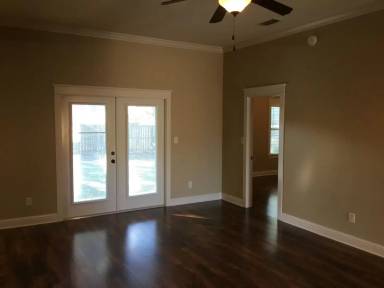 Main picture of 7714 Kari Ln