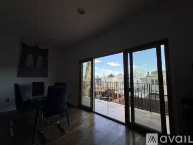 Main picture of 192 Arlington Ave