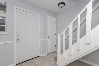 Main picture of 3419 Hospital St