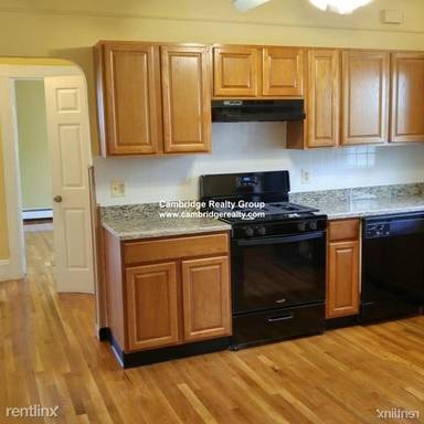 Main picture of 35 Otis St