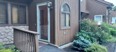 Main picture of 908 Scenic Ln