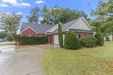 Main picture of 446 Camella Cir