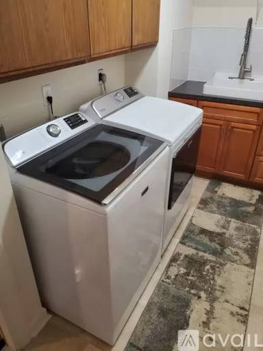 Main picture of 409 Edwards Dr