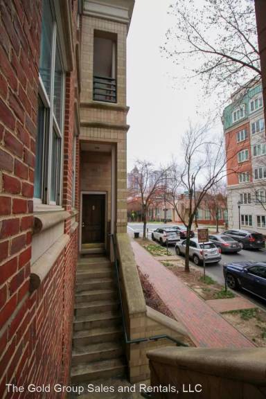 Main picture of 400 N Church St