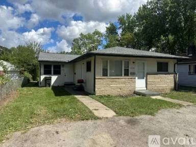 Main picture of 824 E Como Ave