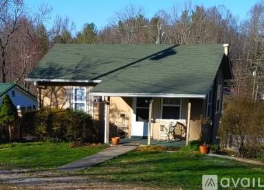 Main picture of 315 E Walker St