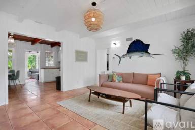 Main picture of 14 Coquina Ave