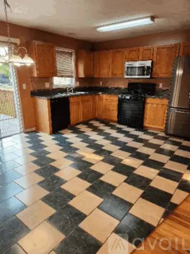 Main picture of 30 Ashling Ct