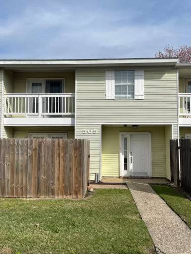 Main picture of 101 Wilbourn Blvd