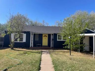 Main picture of 2811 26th St