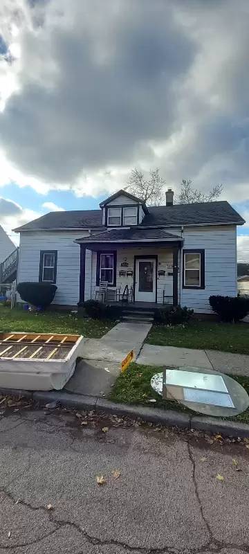 Main picture of 957 Park Ave