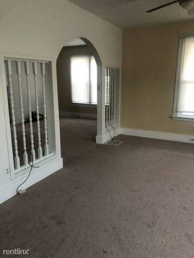 Main picture of 1340 W 25th St