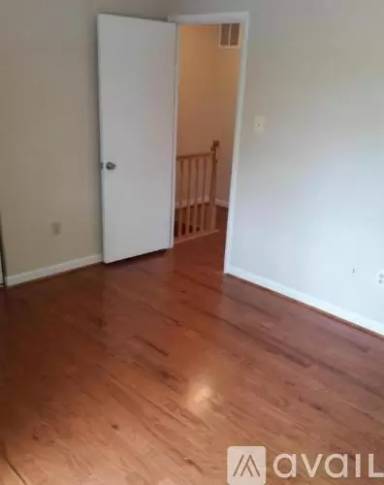 Main picture of 2213 Jensen Pl