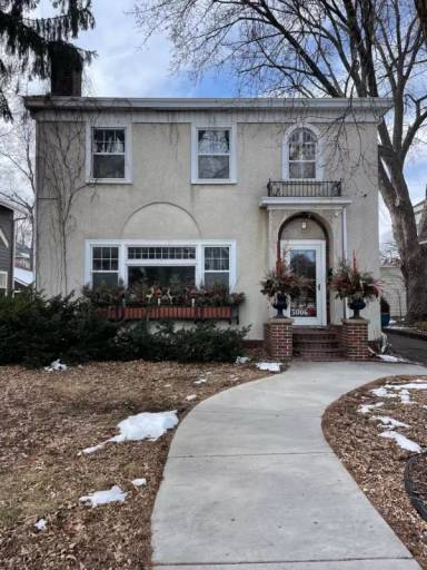 Main picture of 5006 Lyndale Ave S