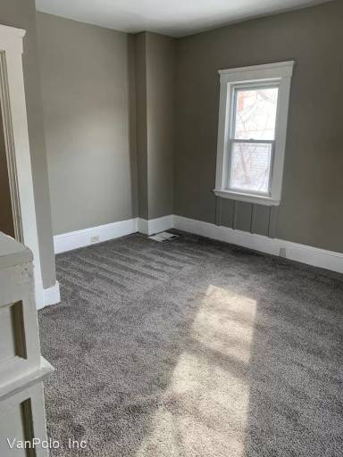 Main picture of 3737 Marvin Ave