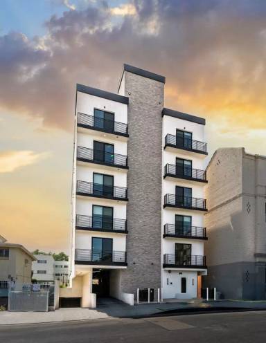 Main picture of 845 S St Andrews Pl