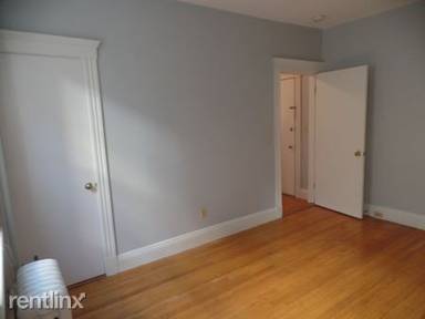 Main picture of 370 Chestnut Hill Ave