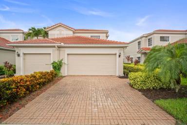 Main picture of 9220 Belleza Way