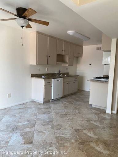 Main picture of 12412 Groveview St