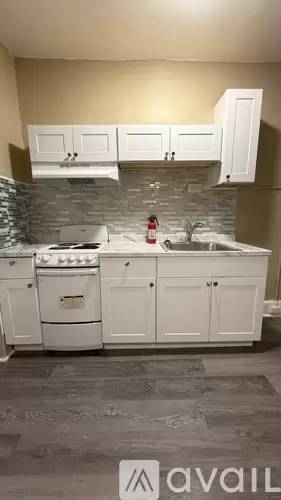 Main picture of 524 Macdade Blvd