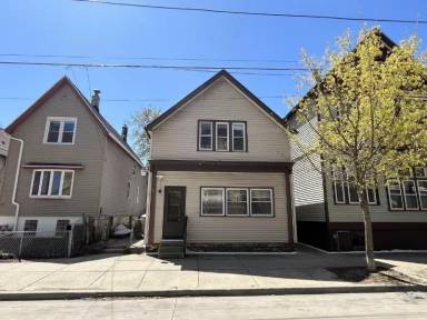 Main picture of 923 E Clarke St