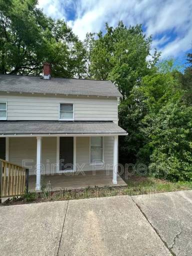 Main picture of 919 Washington St