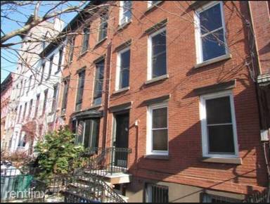Main picture of 125 Bloomfield St
