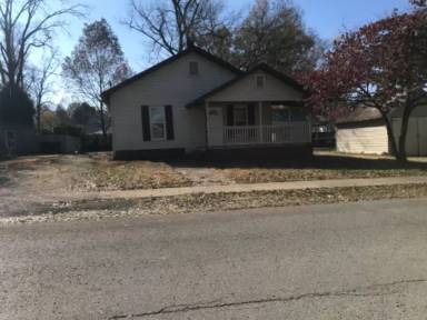 Main picture of 418 E Burton St