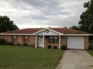 Main picture of 3923 Fairington Dr