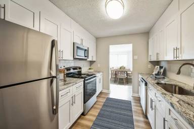 Main picture of Maple Grove Apartments