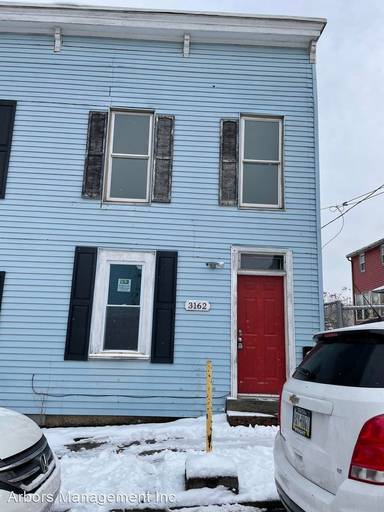 Main picture of 3164 Shadeland Ave