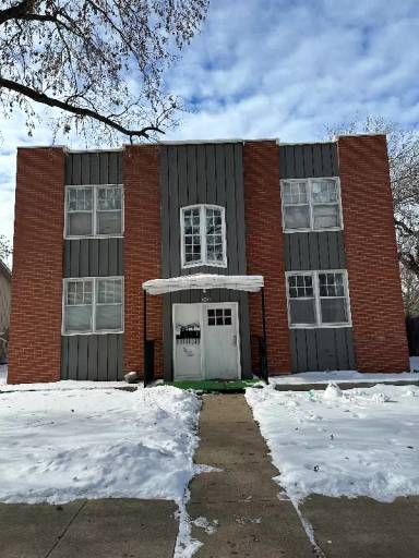 Main picture of 120 S 2nd St