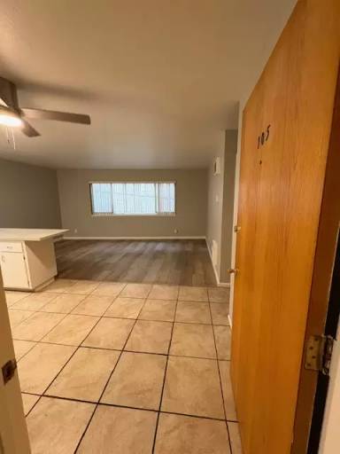 Main picture of 303 Lee St