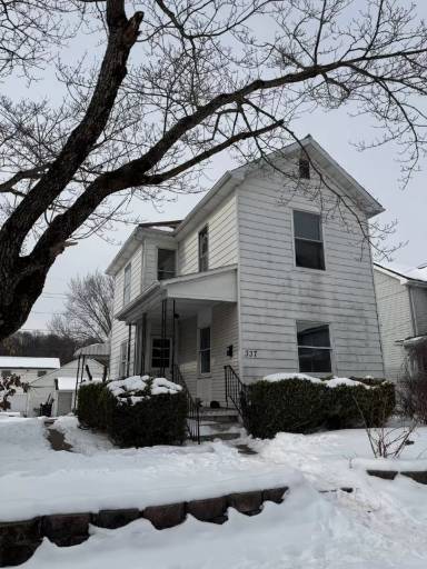 Main picture of 337 Schaum Ave