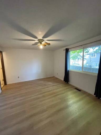 Main picture of 2519 Hawkins St