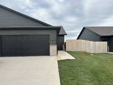 Main picture of 13411 W Haskell Ct
