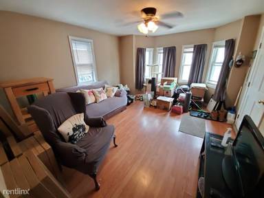 Main picture of 7 Dexter St