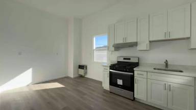 Main picture of 2715 West St