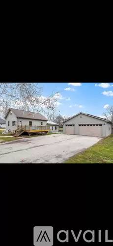 Main picture of 608 Bristol Rd