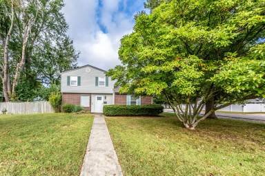 Main picture of 601 S Smiley St