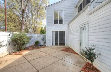 Main picture of 6937 Stonington Ln