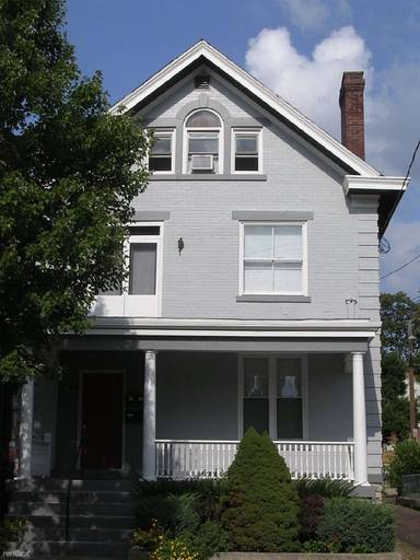 Main picture of 709 Washington Ave