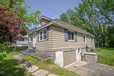Main picture of 108 Indiana Ave
