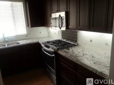 Main picture of 2407 Mathews Ave