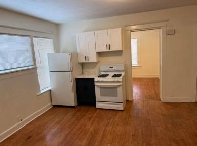 Main picture of 222 S 2nd St