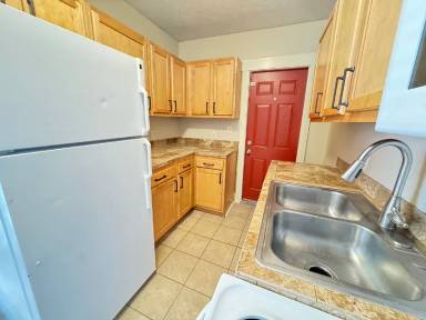 Main picture of 1605 D St